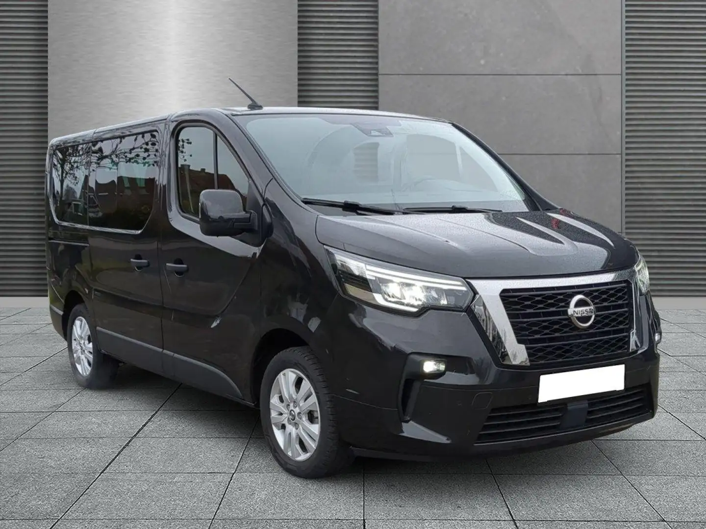 Nissan Primastar L1H1 Tekna 2,8t dCi 170 DCT 125 kW (170 PS), Au... Schwarz - 1