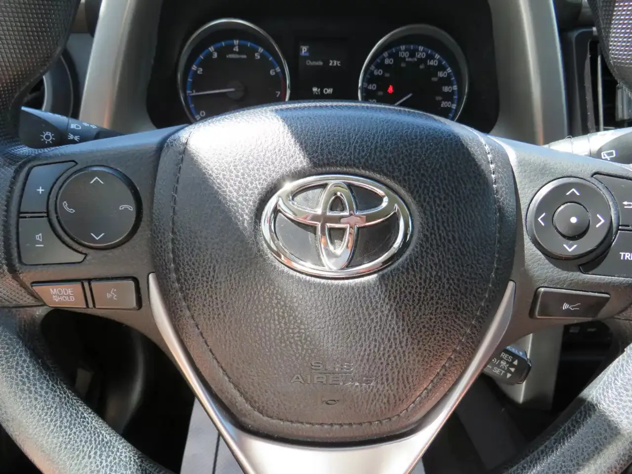 Toyota RAV 4 photo Toyota RAV 4