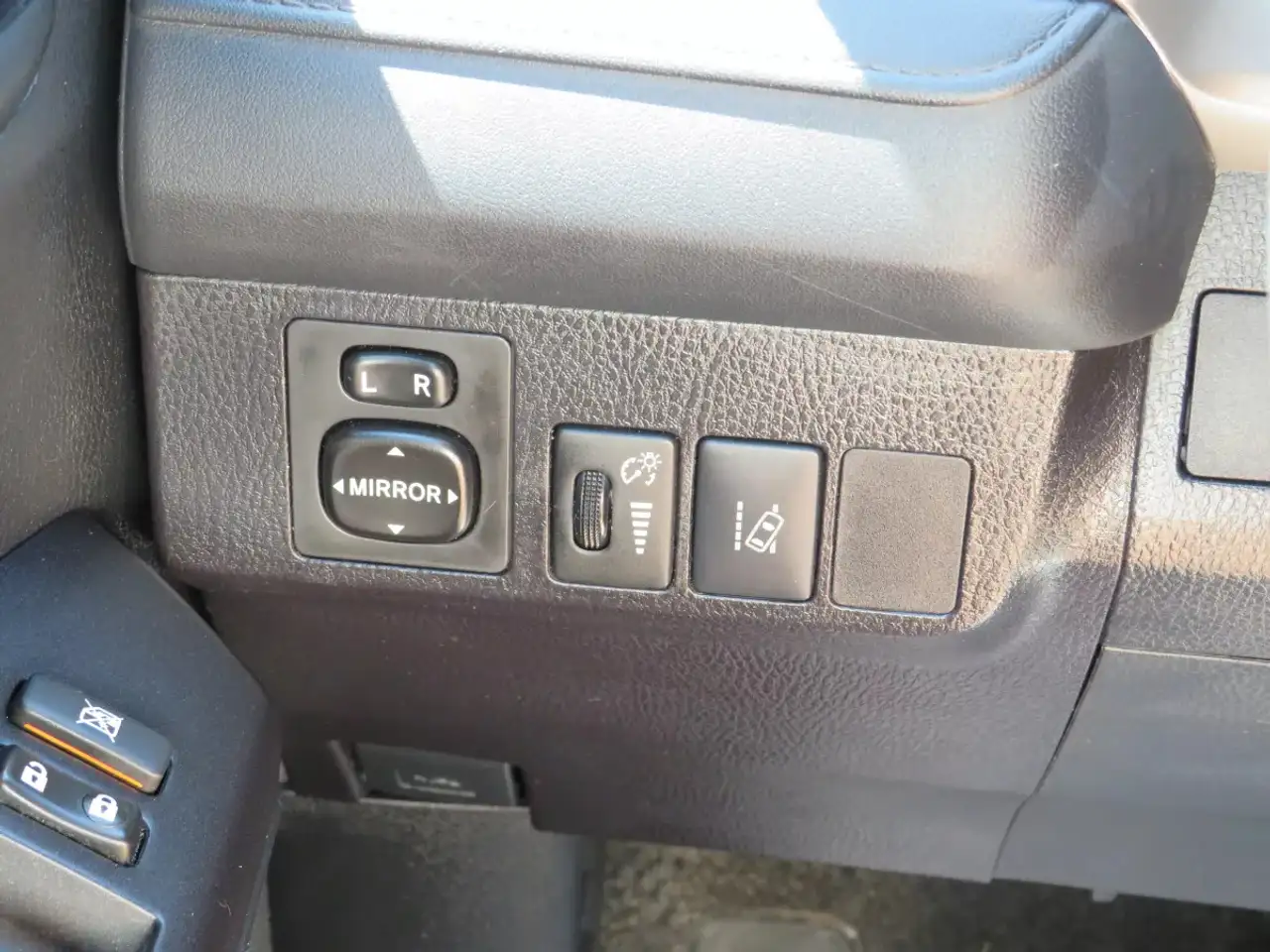 Toyota RAV 4 photo Toyota RAV 4