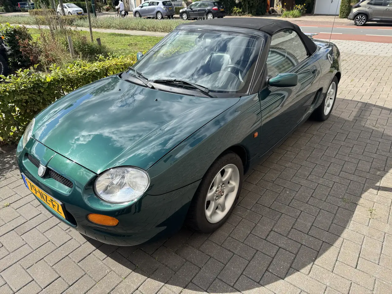 MG MGF 1.8i, foto 2