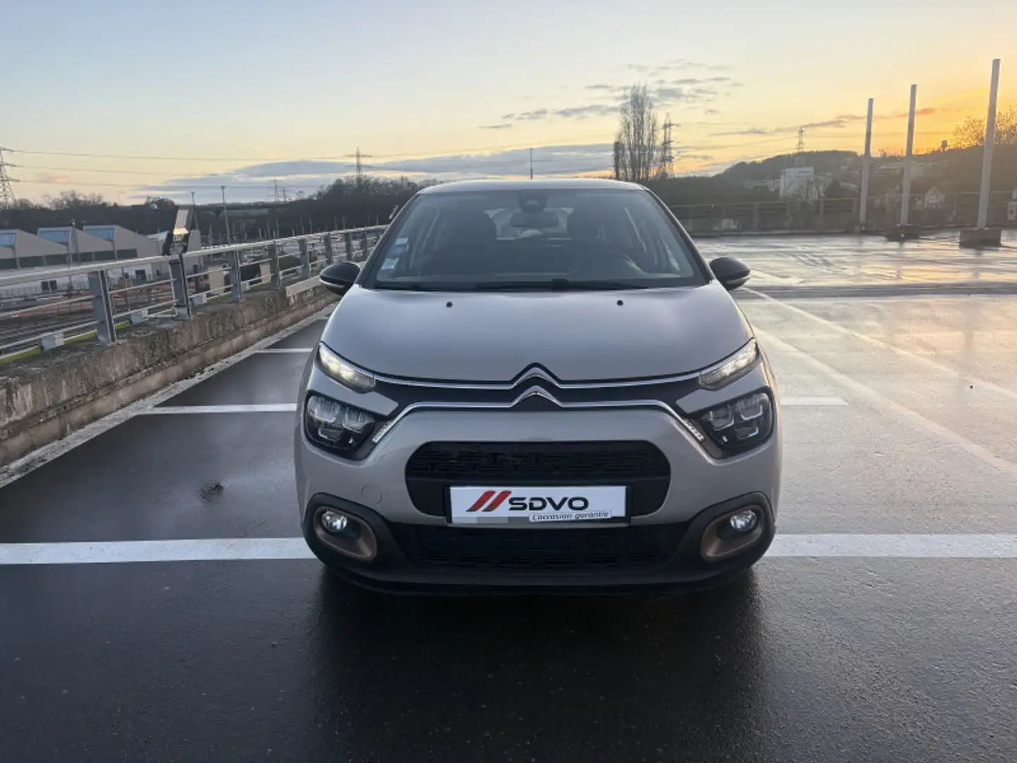 Citroen E-C3 1.2 PURETECH 83CH S\u0026S C-SERIES *TVA RECUPERABLE* Beige - 2