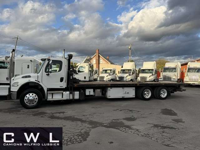 2017 Freightliner MM106