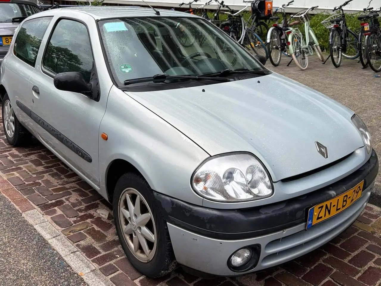 Renault Clio 1.4 RT, foto 3