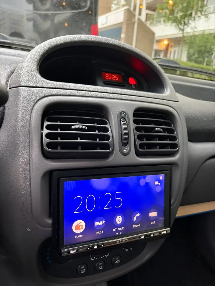 Renault Clio 1.4 RT, foto 11