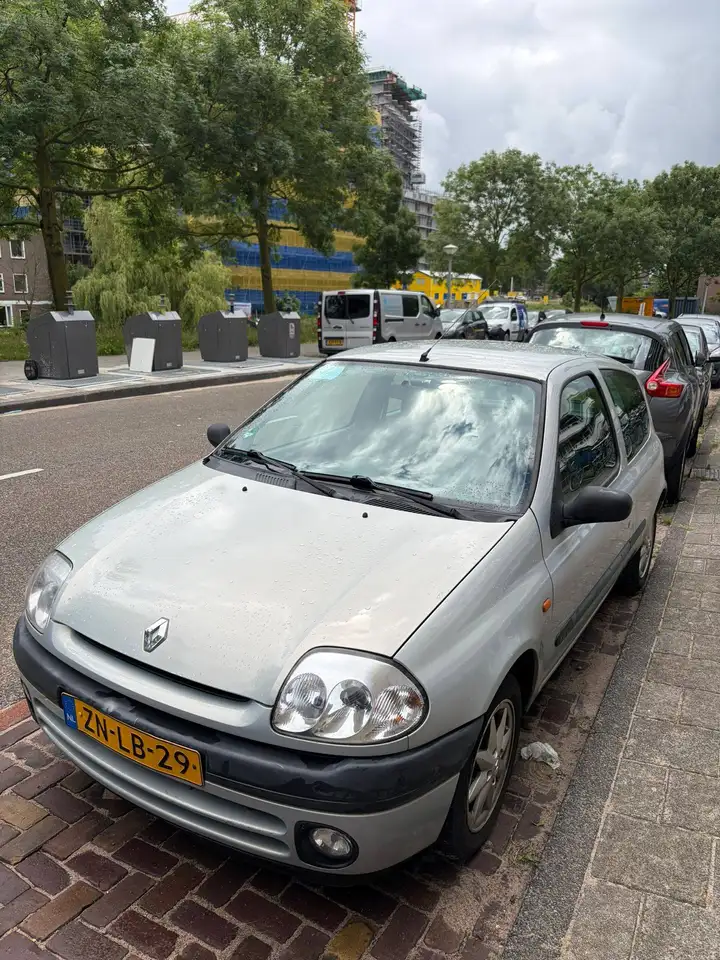 Renault Clio 1.4 RT, foto 1