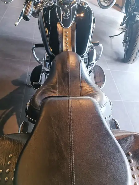 Harley-Davidson Heritage Softail - foto 6