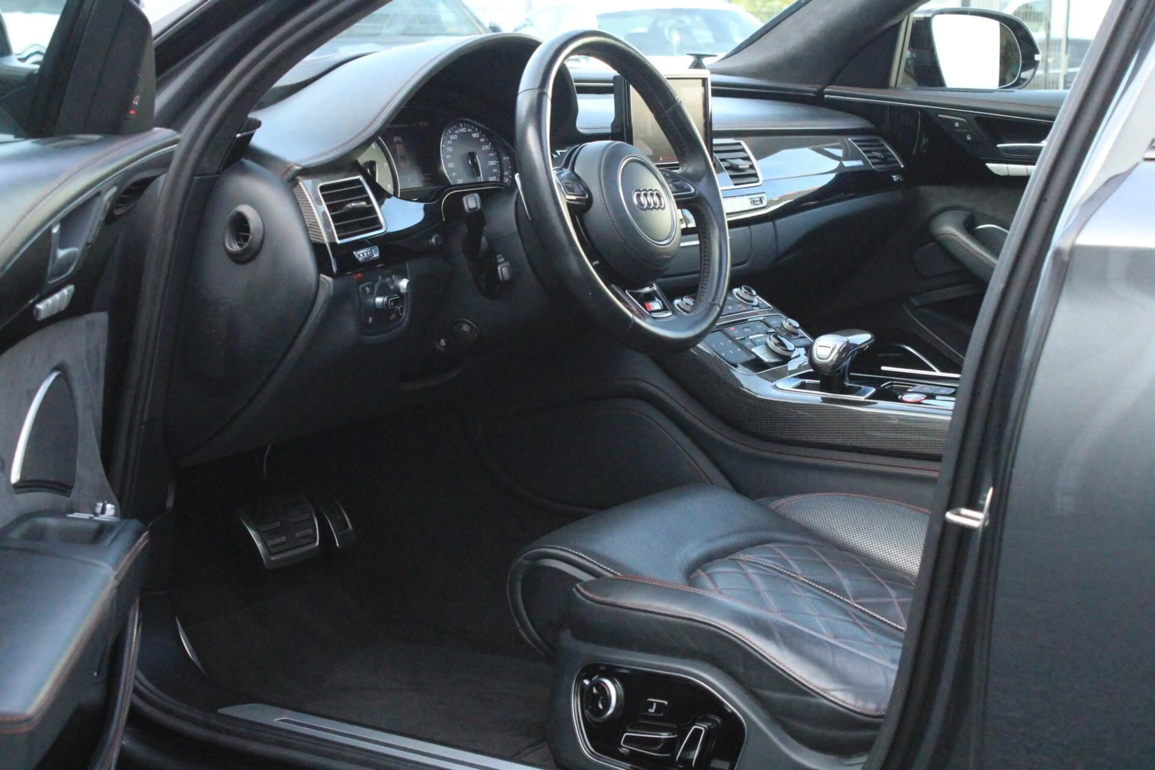 Audi S8 4.0 TFSI S8 plus quattro Pro Line+ Softclose Panor — photo 13