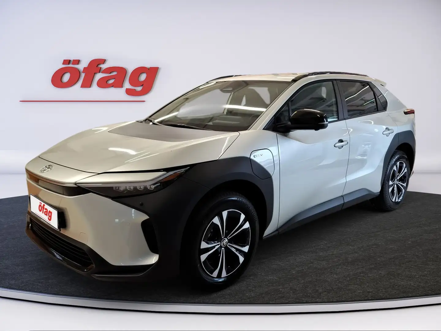 Toyota bZ4X Elektro 71.4kWh Aut. Silber - 1