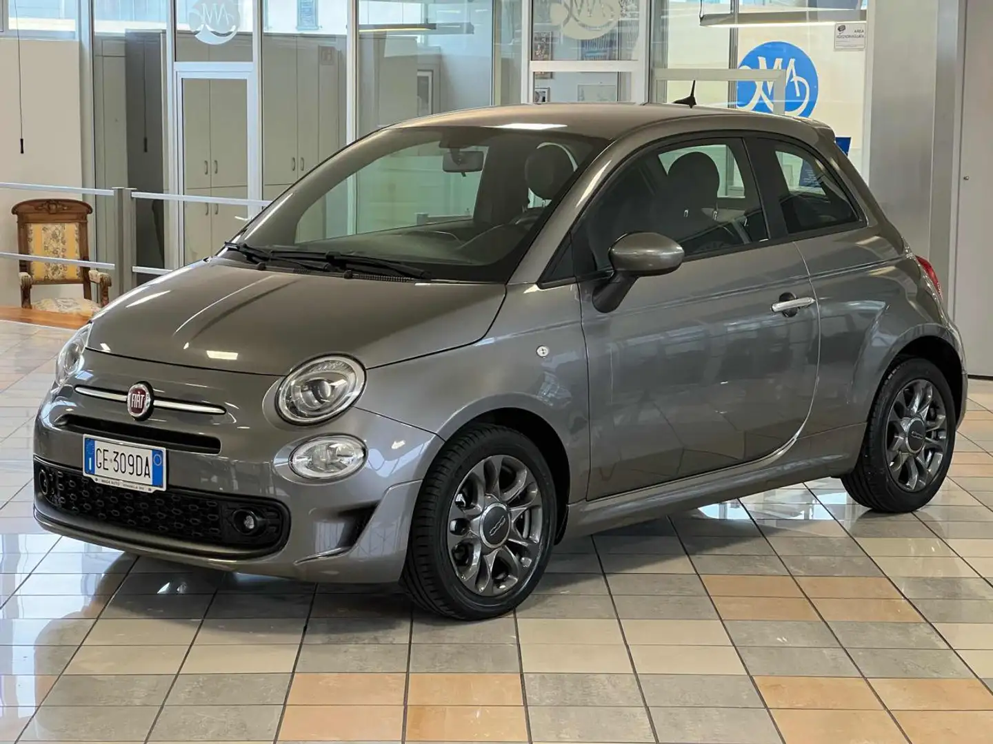Fiat 500 1.0 Hybrid Sport Grijs - 1