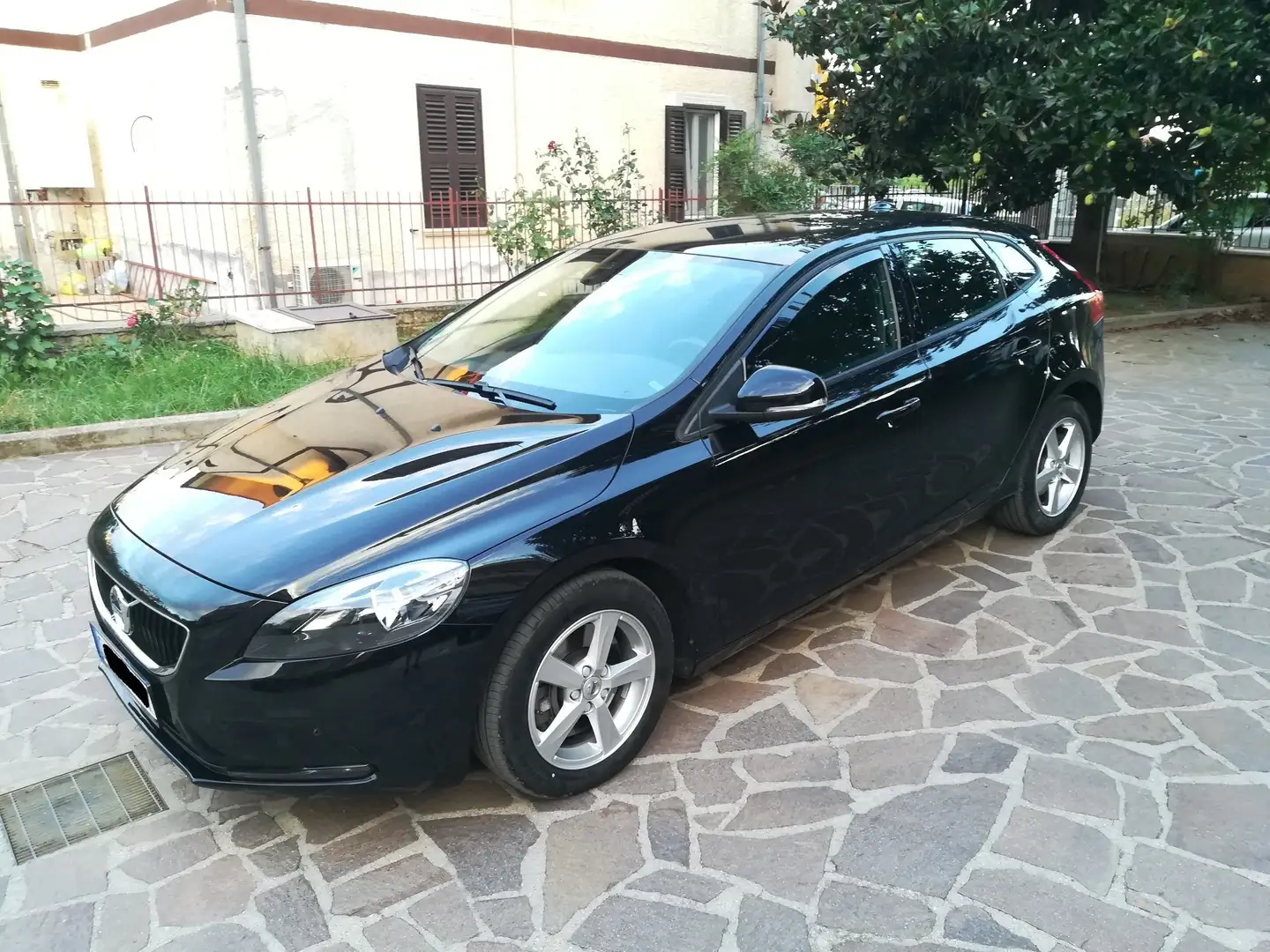 Volvo V40 1.5 t2 Kinetic geartronic my18 Negro - 1