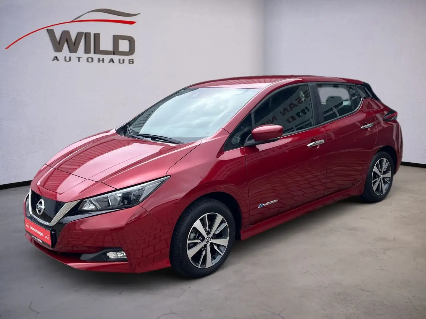 Nissan Leaf 40 kWh Acenta Cam Carplay Klima AWR SOH93% Rot - 2