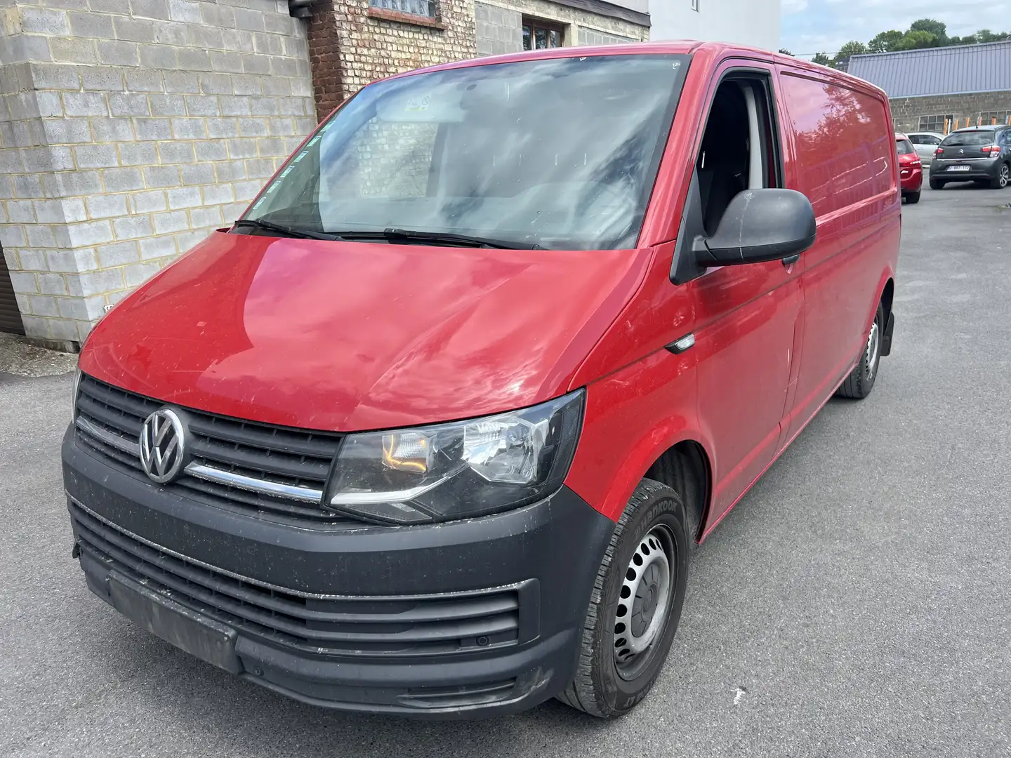 Volkswagen T6 Transporter 2.0 TDi SCR BMT DSG***MOTEUR CASSE*** Rood - 2