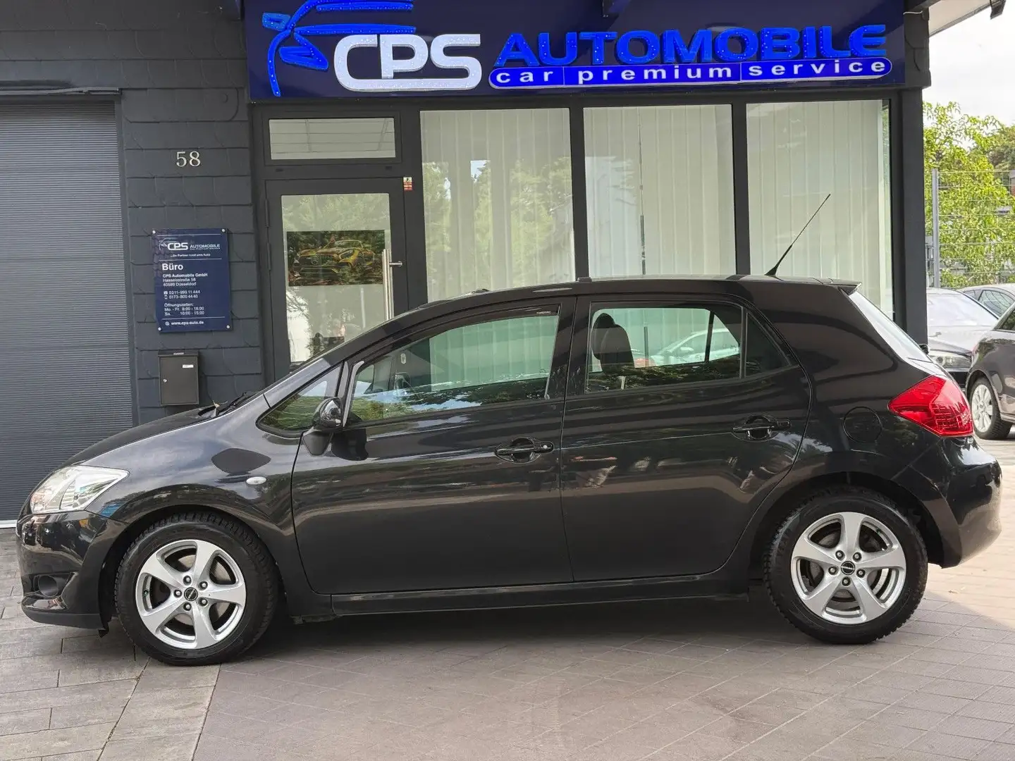 Toyota Auris D-CAT | 2 Hand | 88.000 KM | TOP Schwarz - 2
