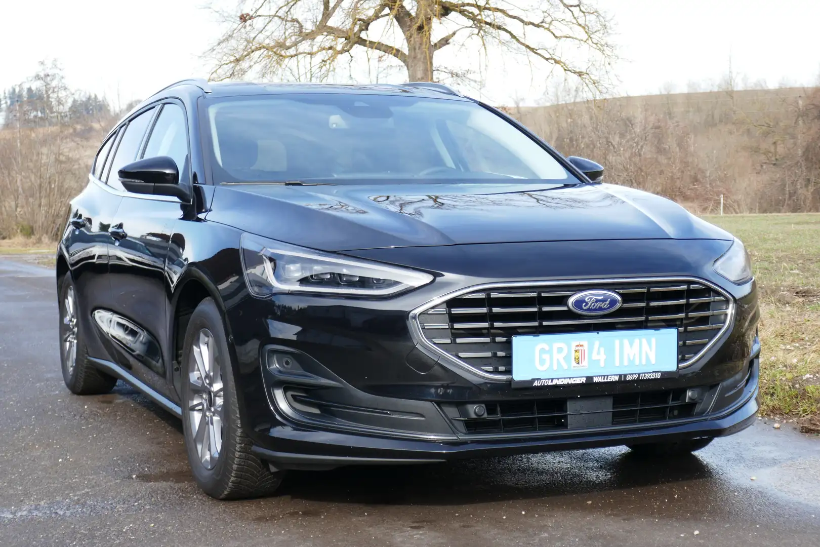 Ford Focus Titanium Schwarz - 2