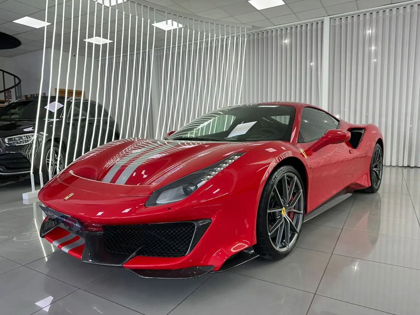 Ferrari 488 Pista Rojo - 1