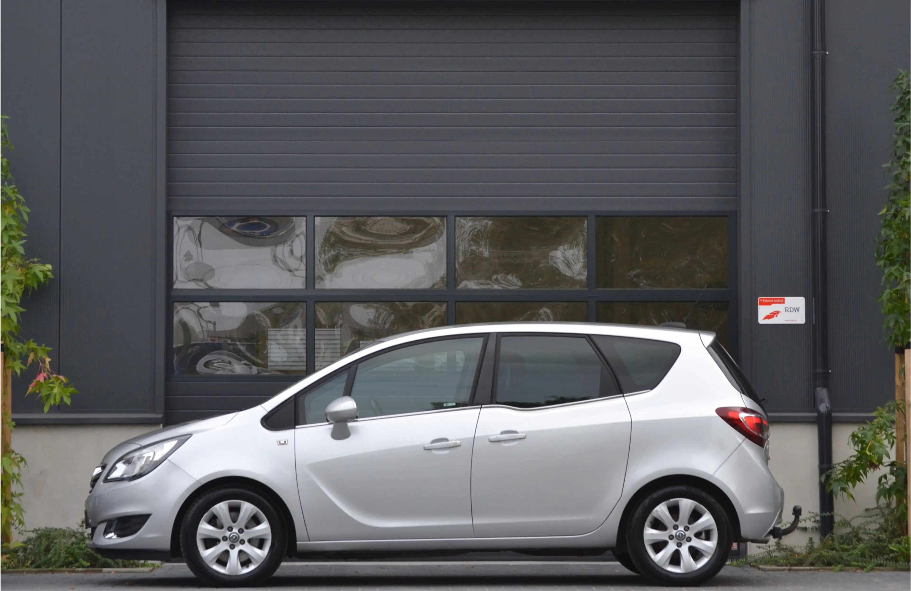 Opel Meriva 1.4 Turbo Cosmo Camera | Parkeersensoren | Cruise — photo 9
