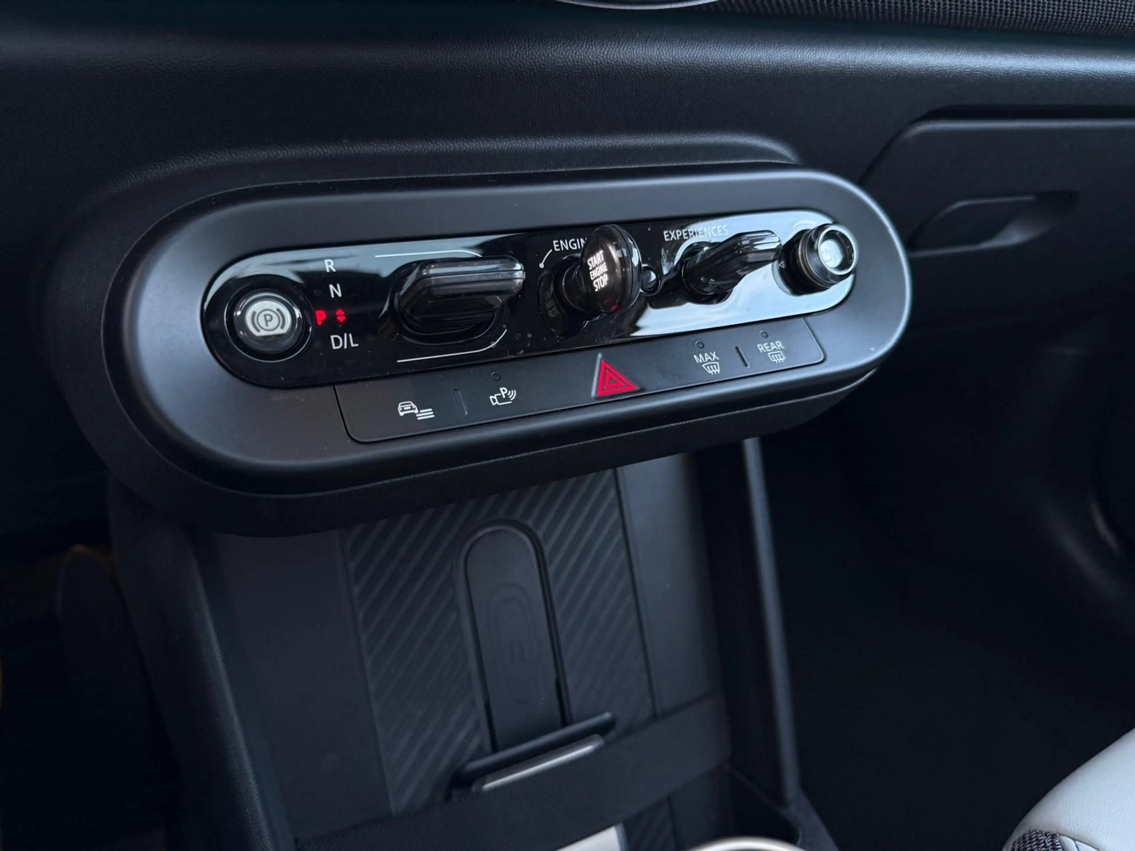 MINI Cooper S 2.0 Classic M Panodak HUD Camera Keyless Dealer On — photo 19