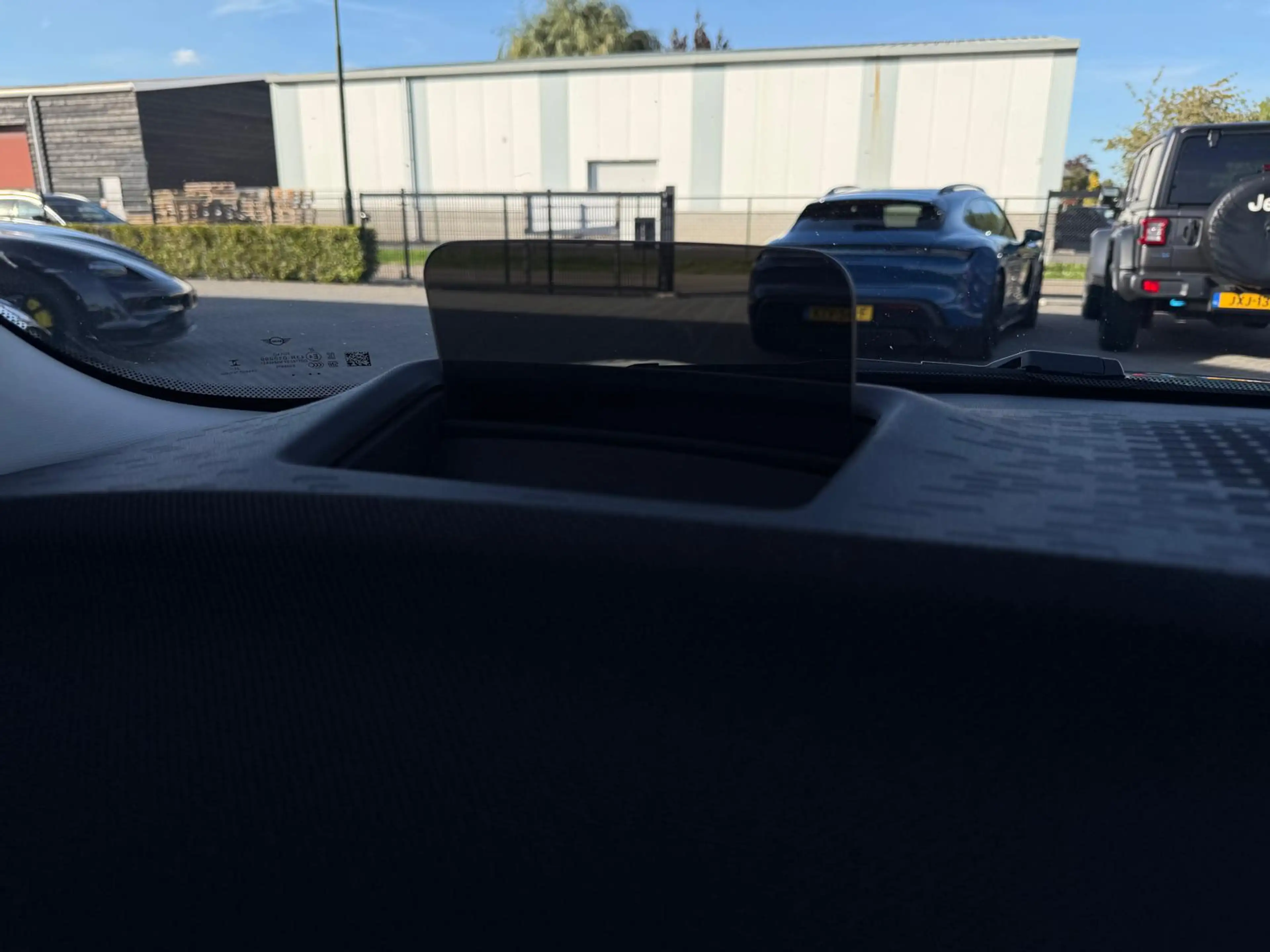 MINI Cooper S 2.0 Classic M Panodak HUD Camera Keyless Dealer On — photo 20