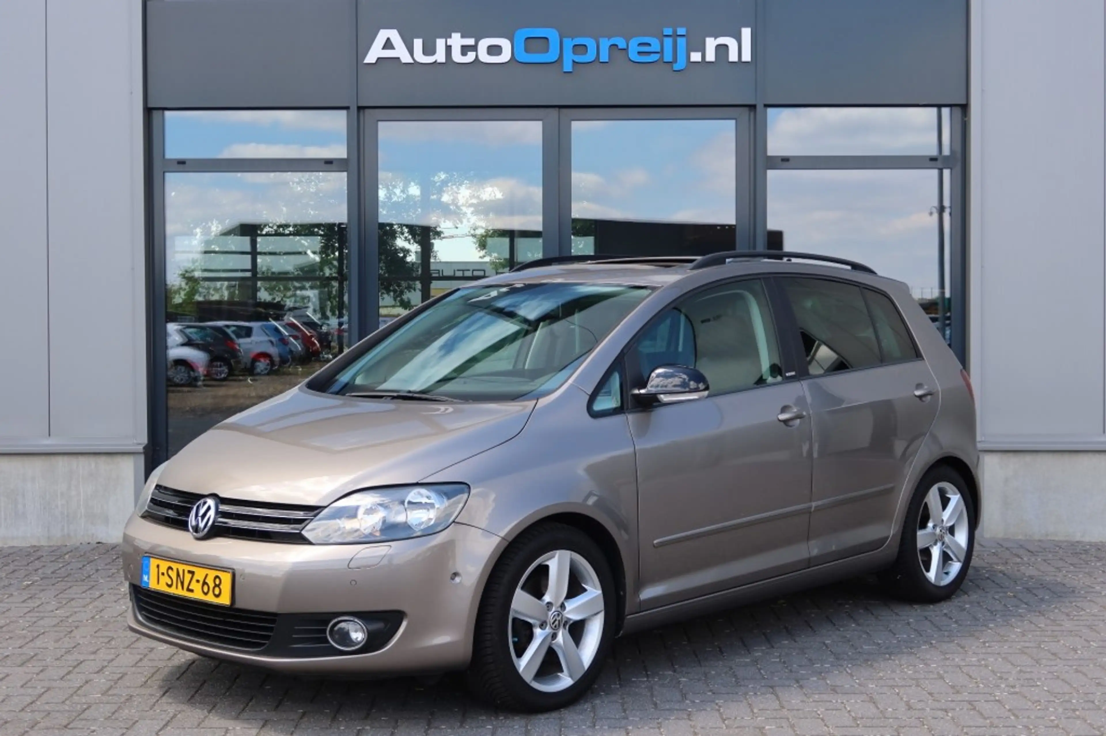 Volkswagen Golf Plus 1.4 TSI AUTOMAAT122pk Highline NAVI, Clima, Stoelv