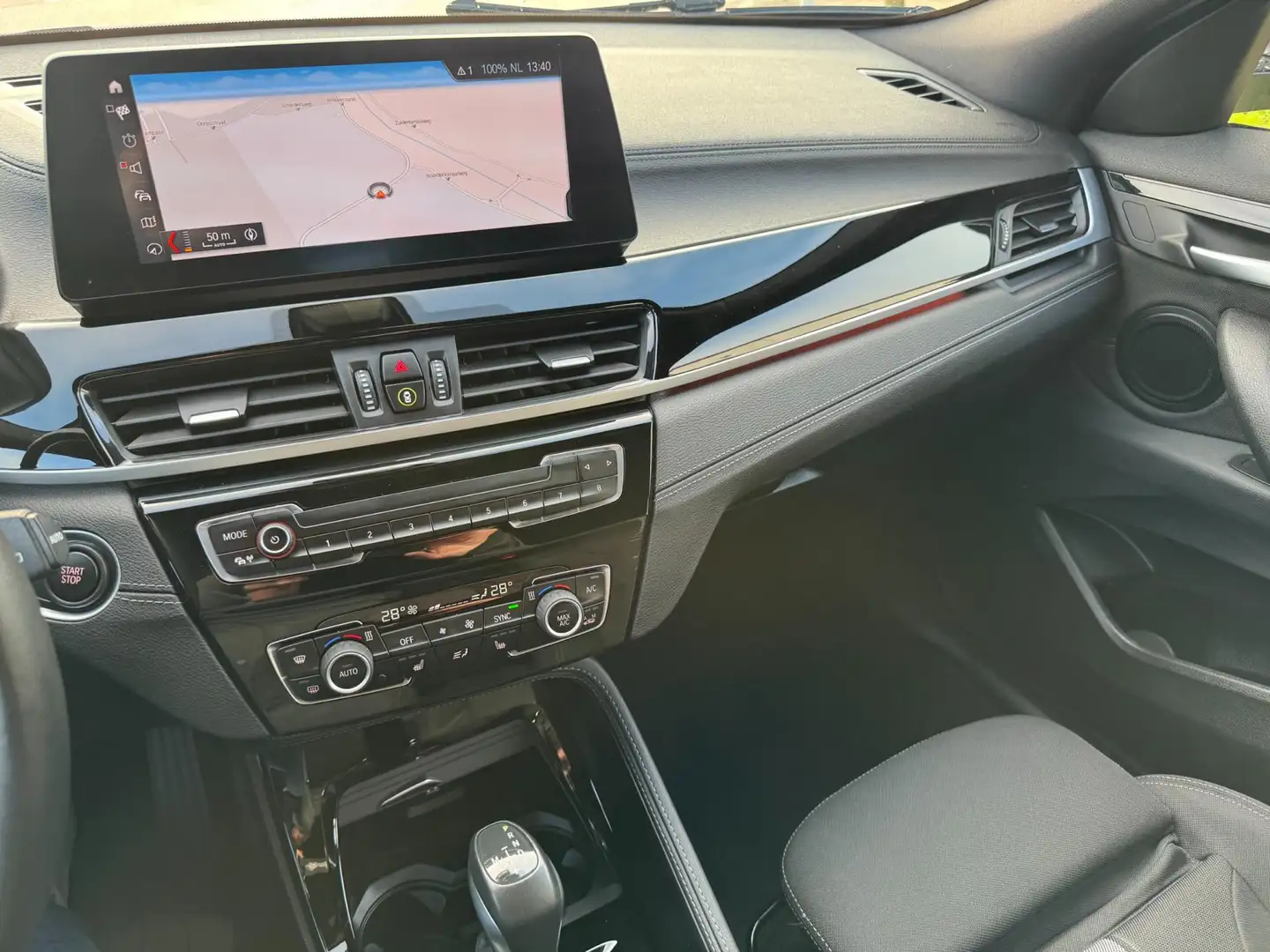 BMW X2 XDrive25e High Executive NAVI/CAMERA/STOELVERW. Wit - 2