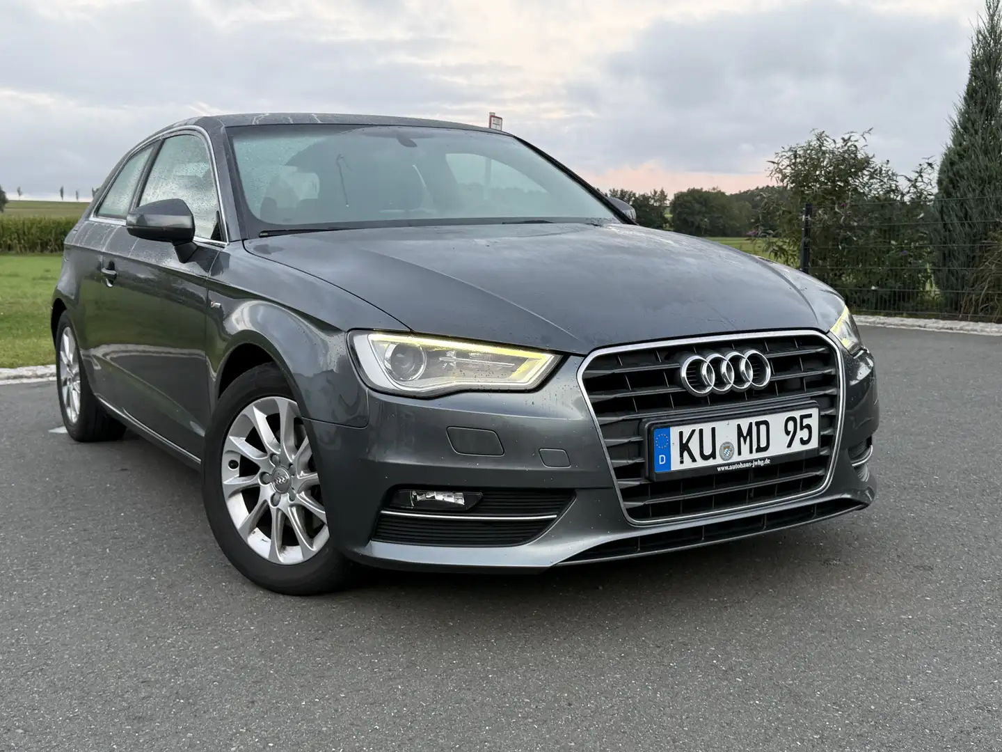 Audi A3 S line Sportpaket Grau - 1