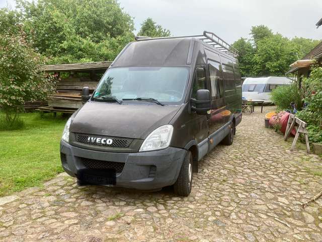 Imagine Iveco Daily 35 S 13 V