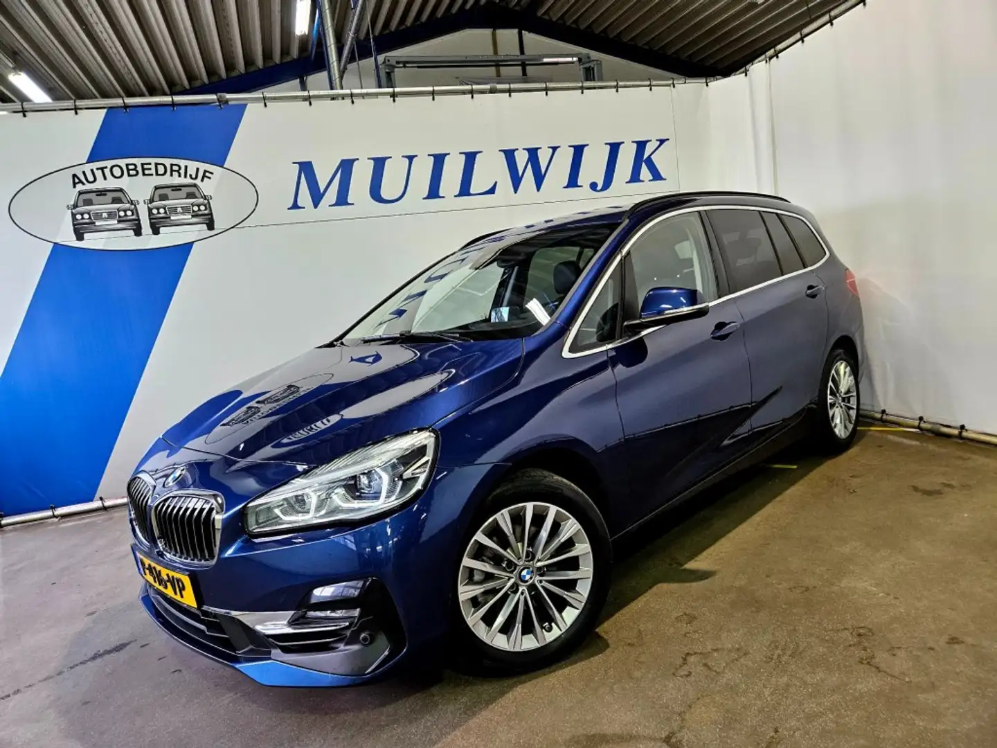 BMW 216 216i Business Edition Plus 7 pers. / Trekhaak / Le Bleu - 1