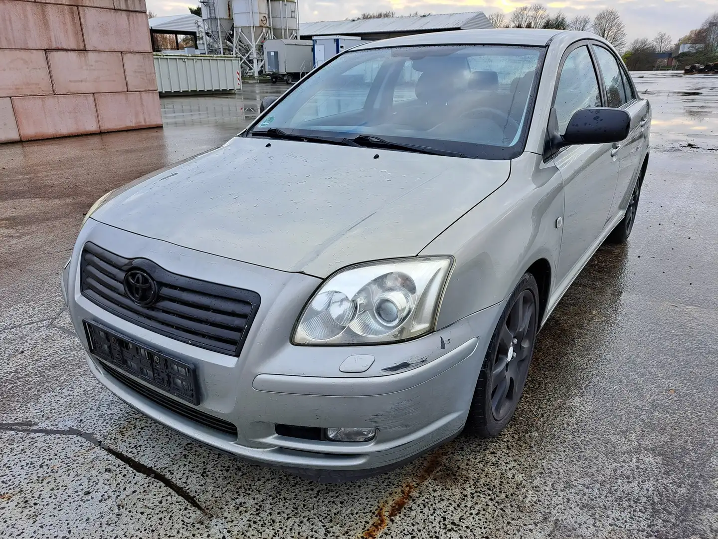 Toyota Avensis 2.0 VVTi Executive Tempomat Sitzhzg Xenon Standhzg Silber - 2