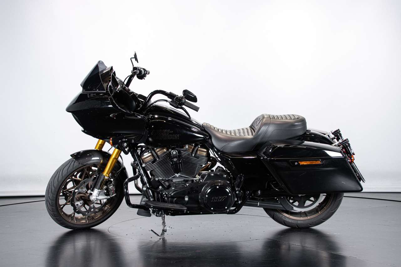 Harley-Davidson Road Glide ST