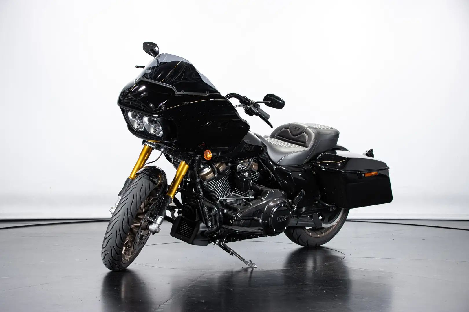 Harley-Davidson Road Glide ST Negru - 2