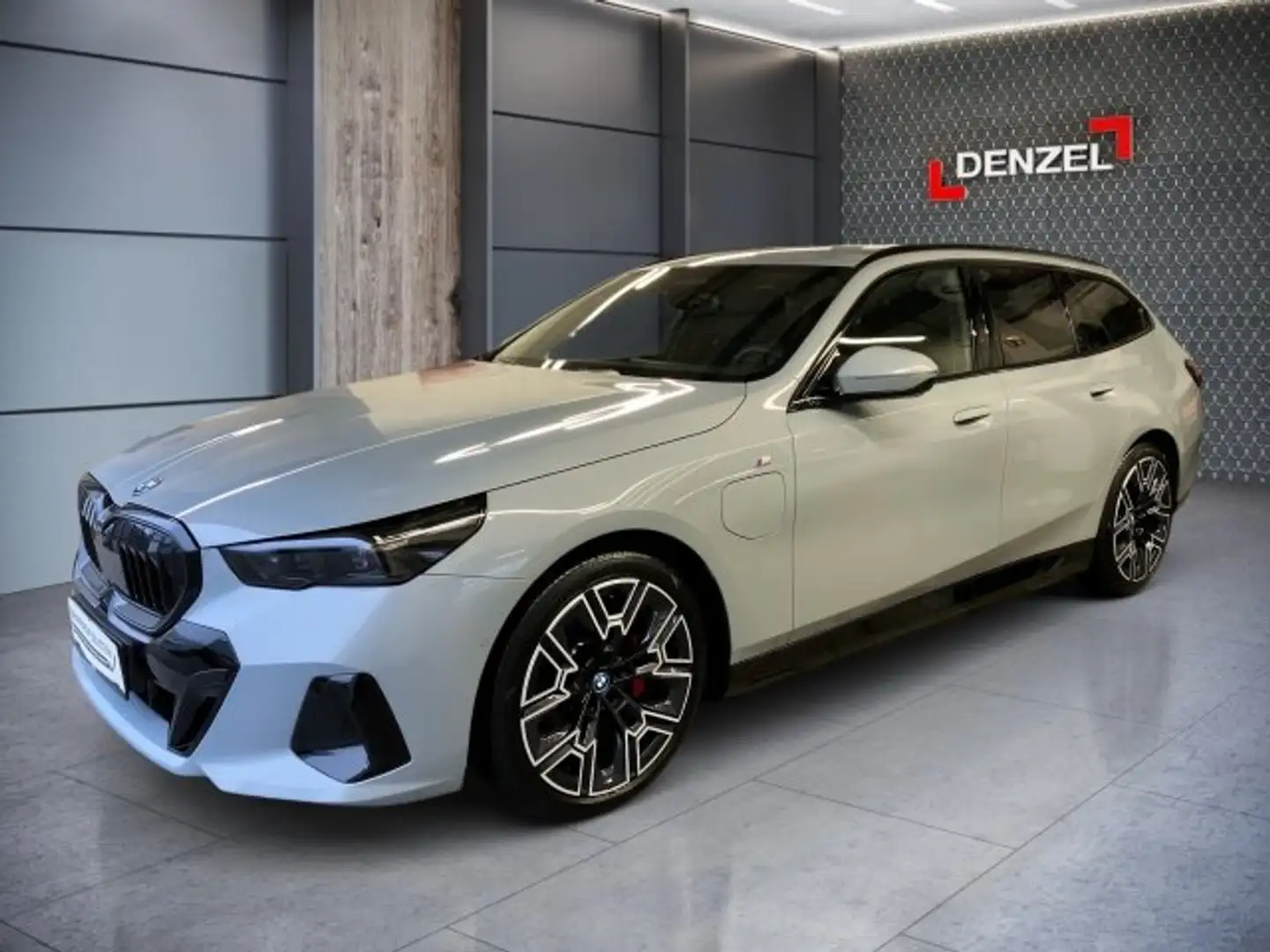 BMW 530 e xDrive Touring Grau - 1