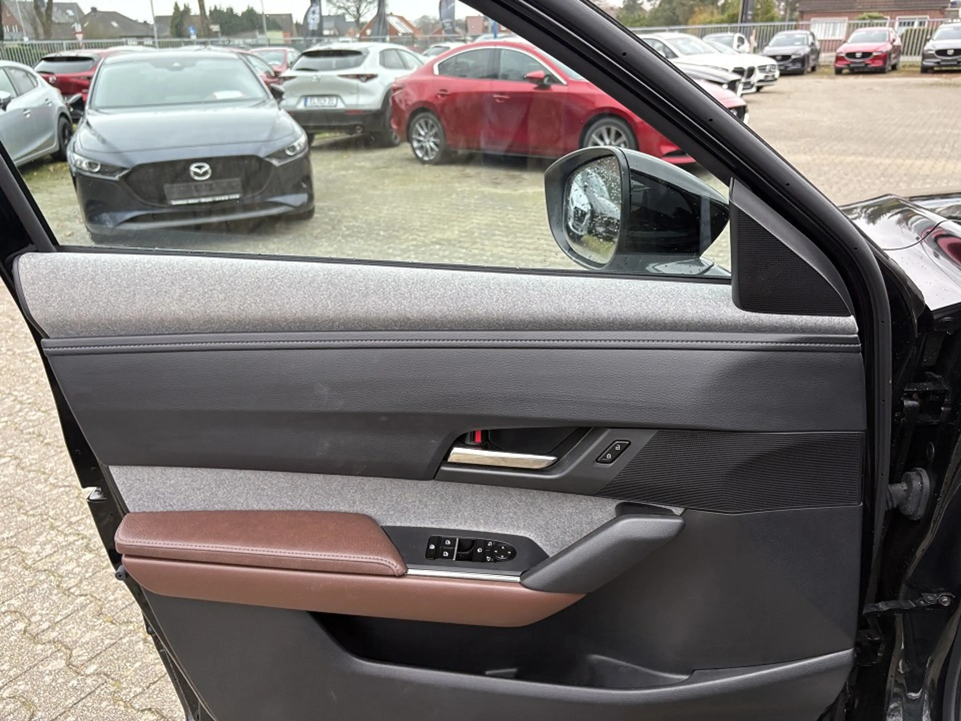 Mazda MX-30 e-SKYACTIV EV Ad´vantage, — photo 2