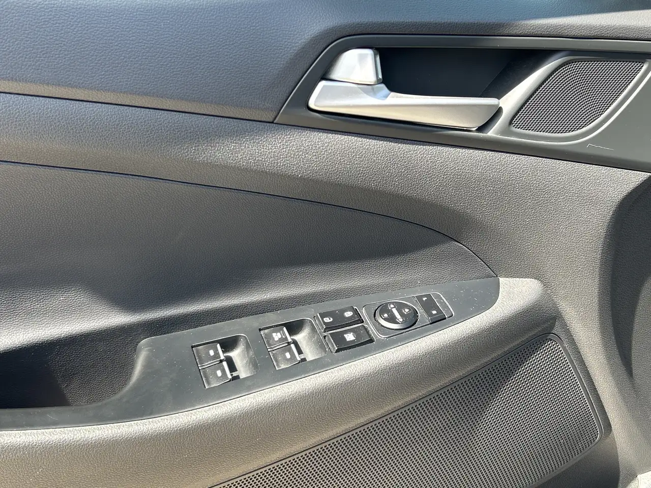 Hyundai TUCSON снимка Hyundai TUCSON