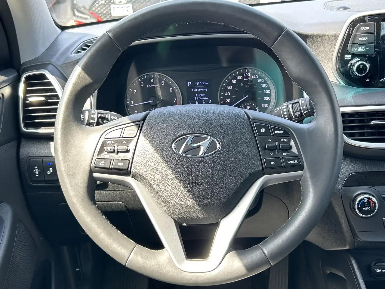 Hyundai TUCSON снимка Hyundai TUCSON