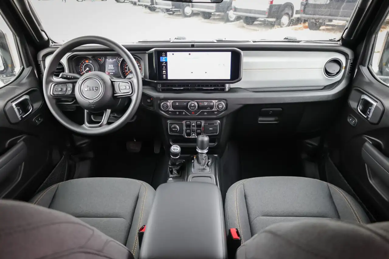 Jeep Wrangler снимка Jeep Wrangler