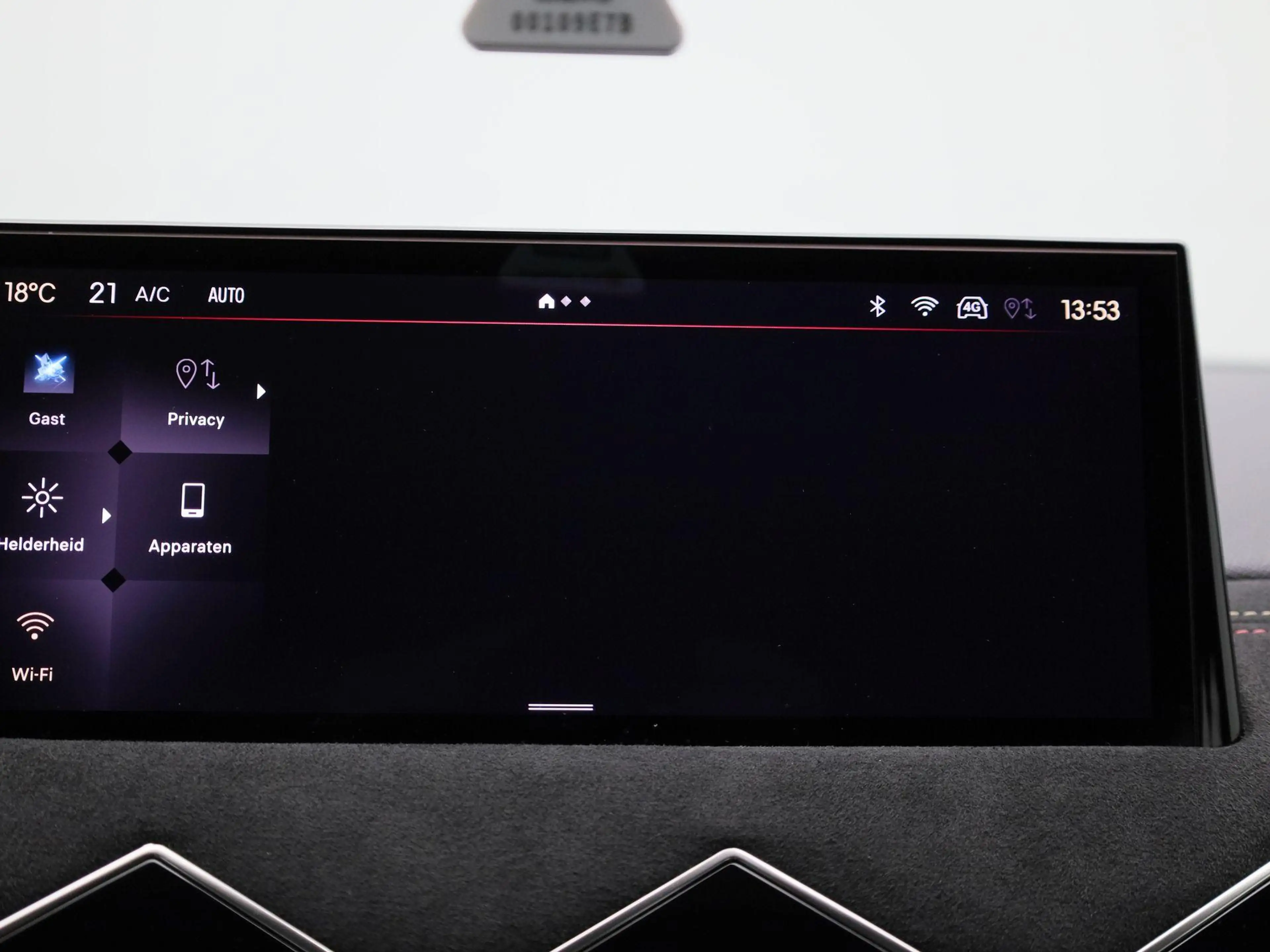 DS Automobiles DS 3 E-Tense PERFORMANCE Line | Parkeer camera | Apple — photo 15