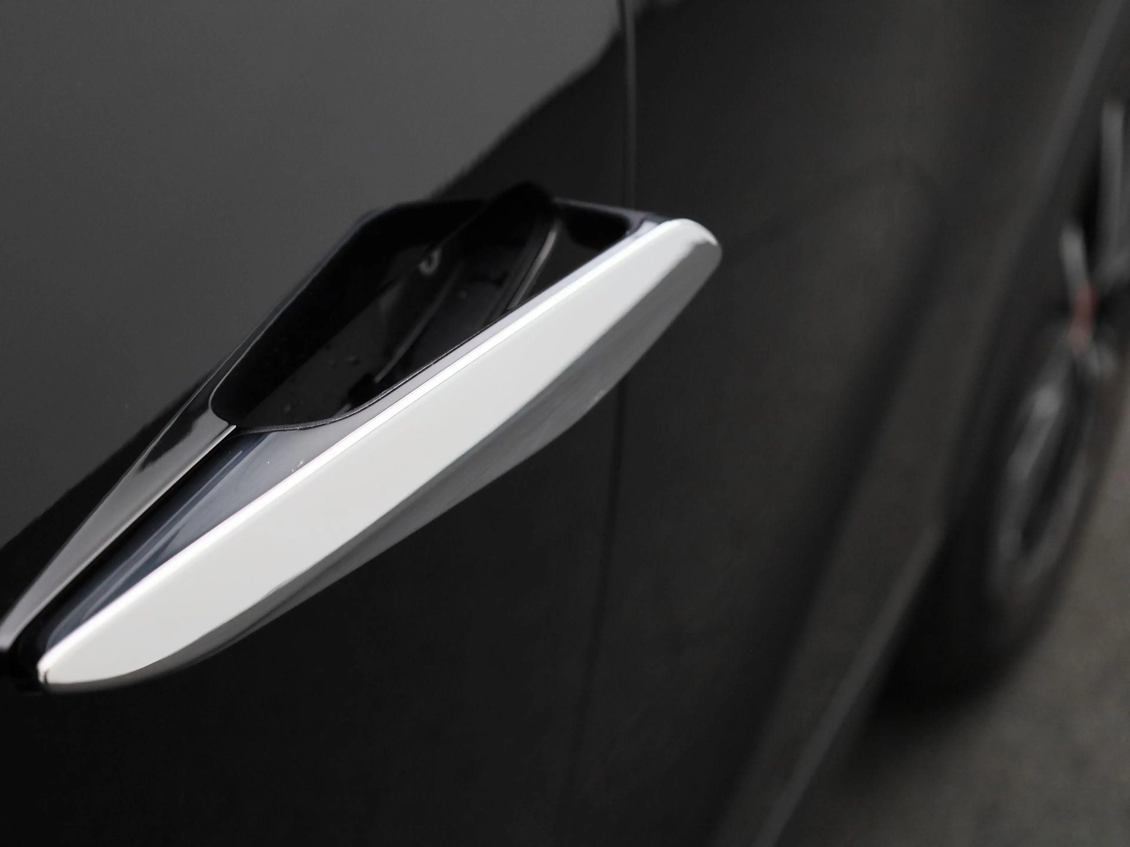 DS Automobiles DS 3 E-Tense PERFORMANCE Line | Parkeer camera | Apple — photo 14