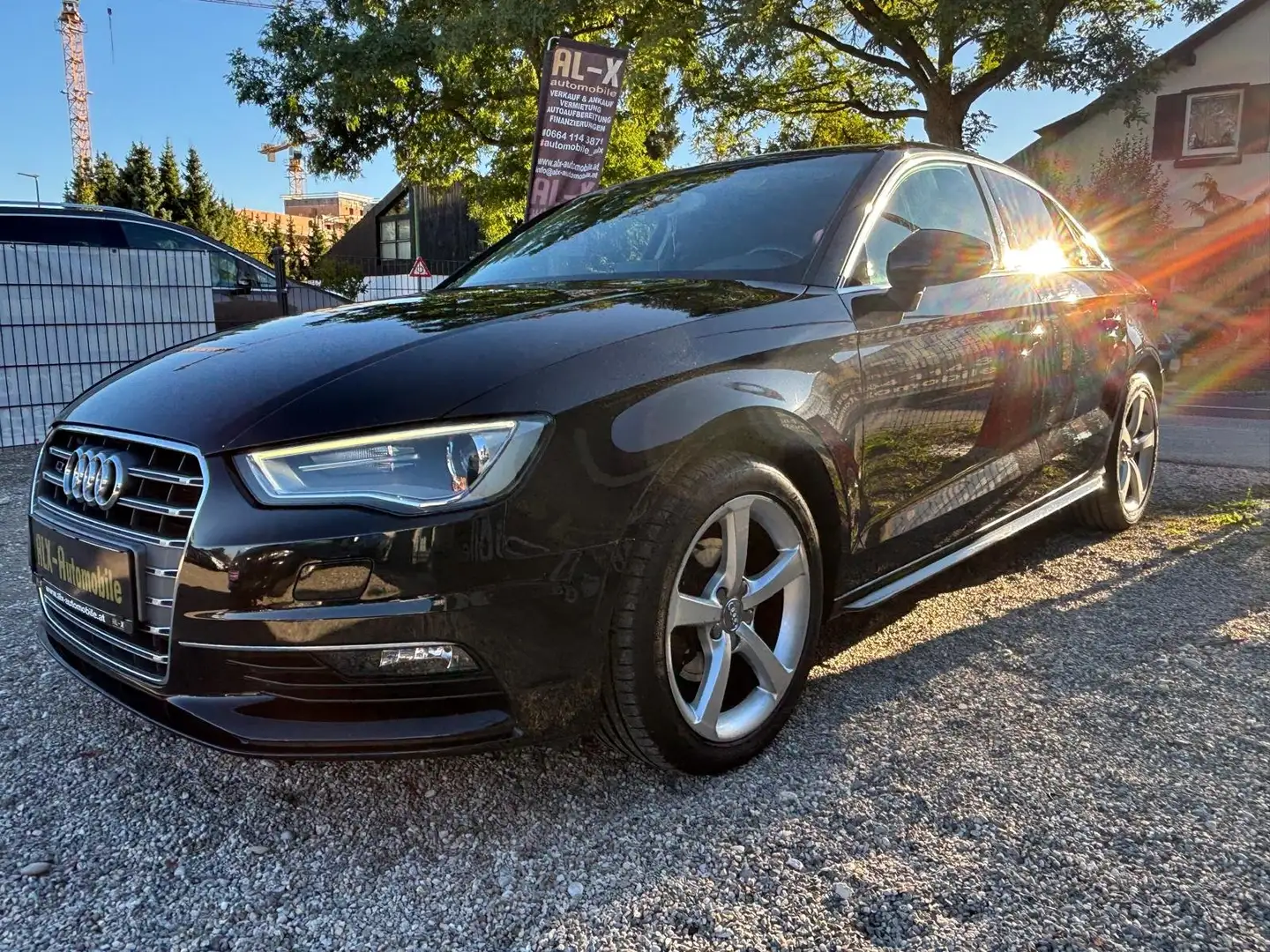 Audi A3 SB Attraction 2,0 TDI DPF Schwarz - 2
