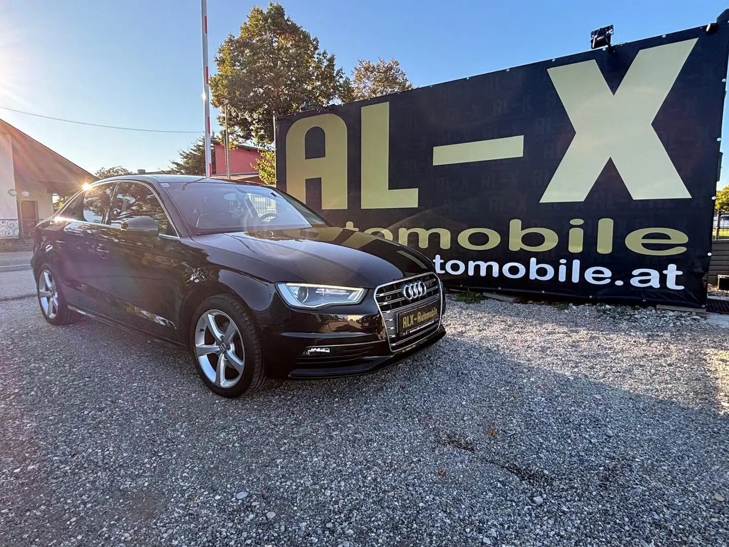 Audi A3 SB Attraction 2,0 TDI DPF Schwarz - 1