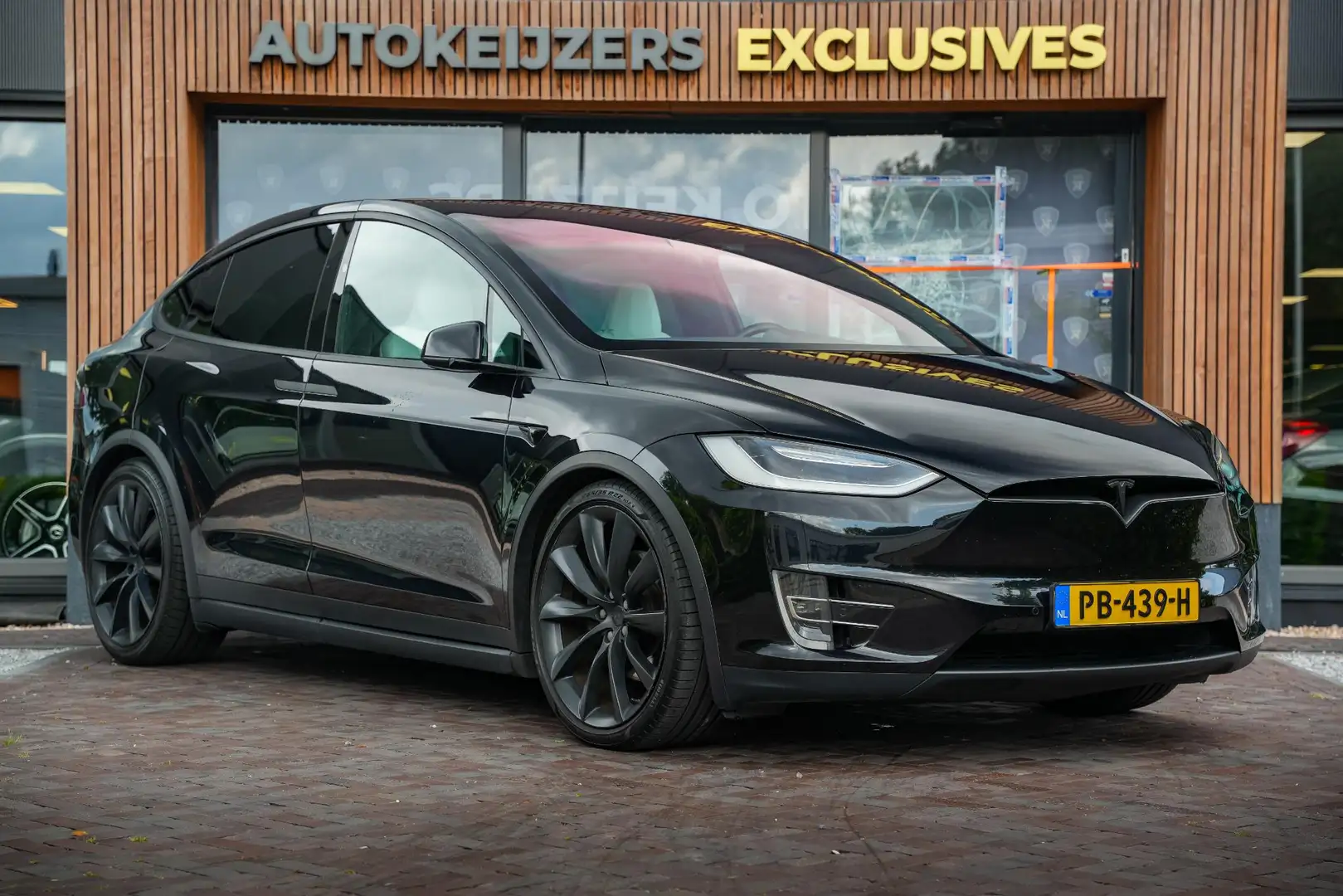 Tesla Model X 100D 6p. Autopilot Leer Alcantara Carbon Camera Tr Zwart - 1