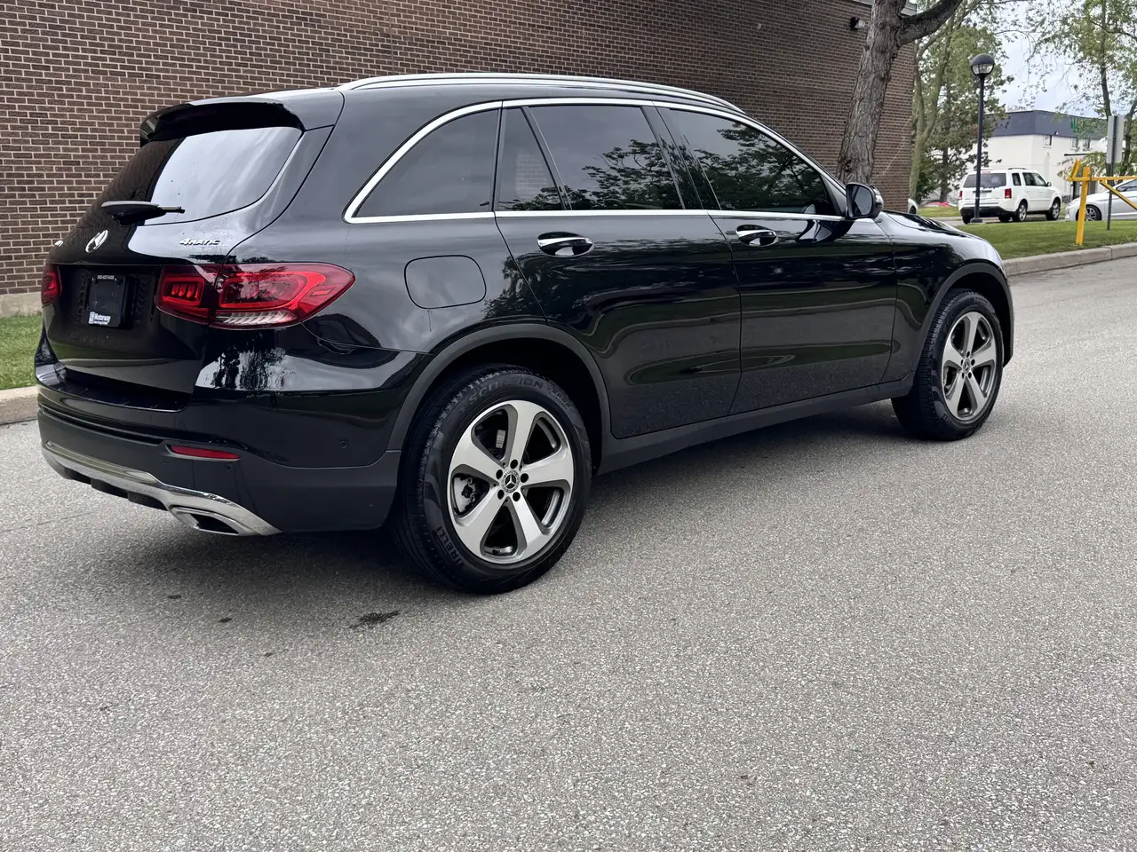 Mercedes-Benz GLC снимка Mercedes-Benz GLC