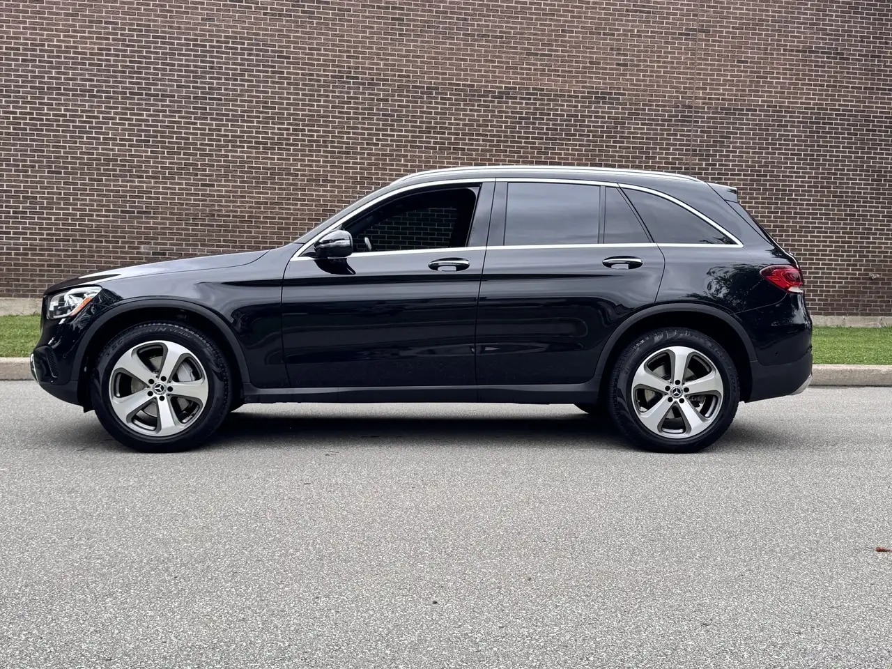 Mercedes-Benz GLC снимка Mercedes-Benz GLC