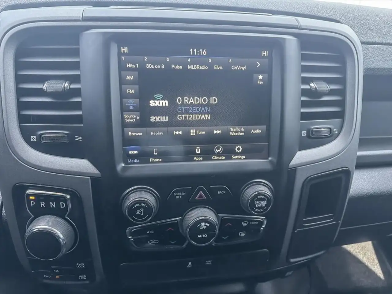 RAM 1500 снимка RAM 1500