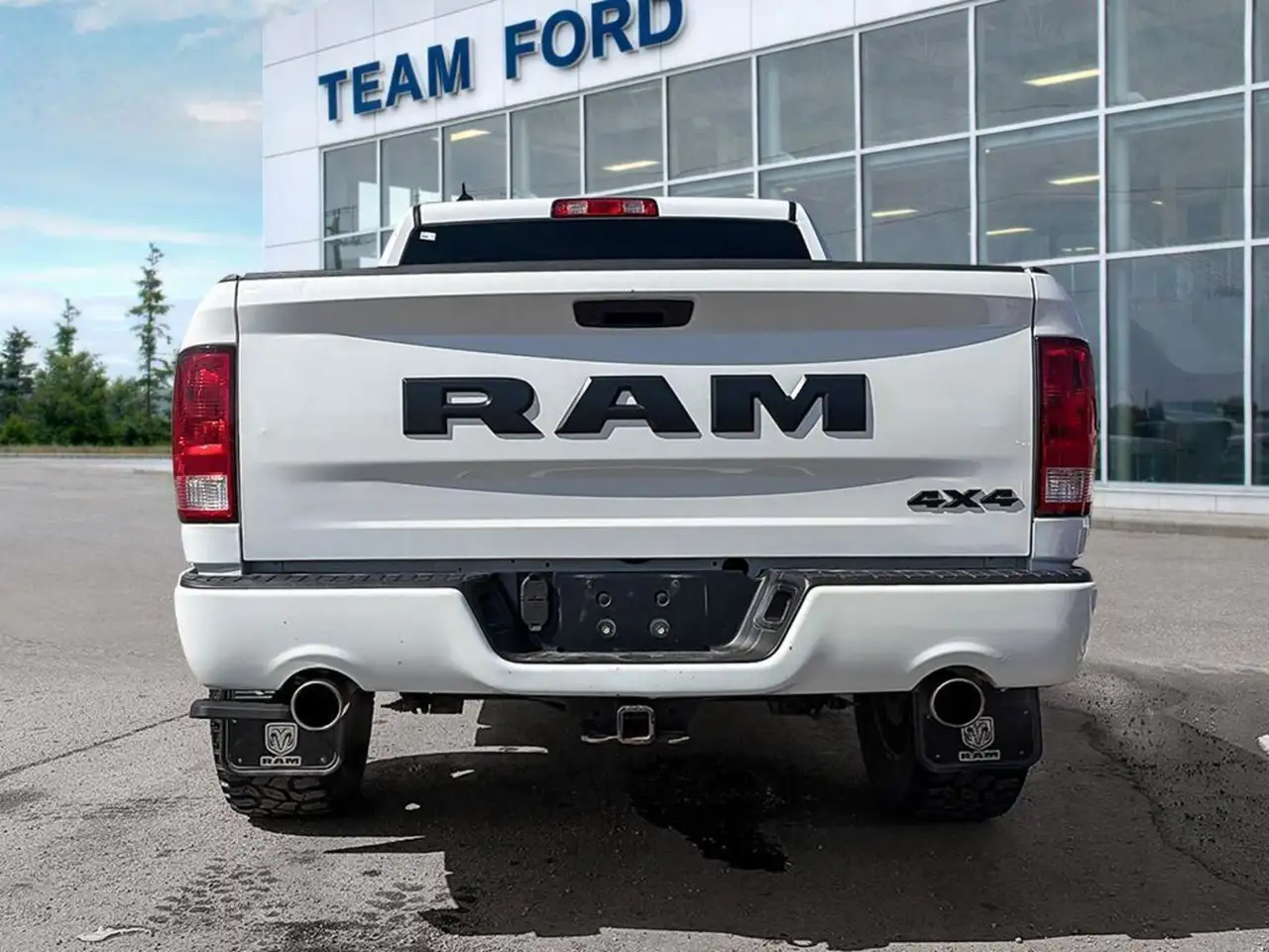 RAM 1500 снимка RAM 1500