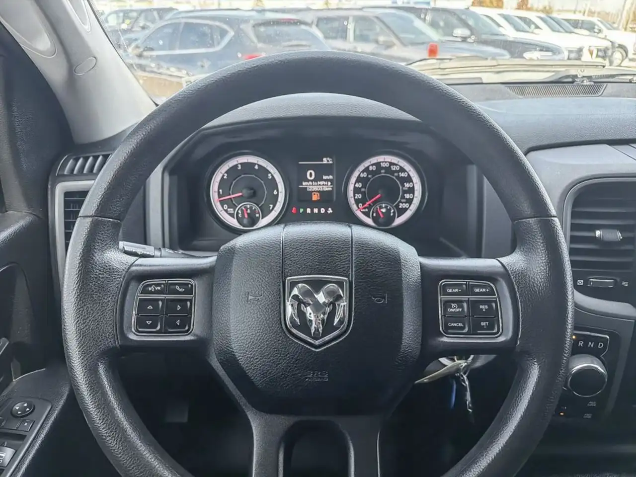 RAM 1500 снимка RAM 1500