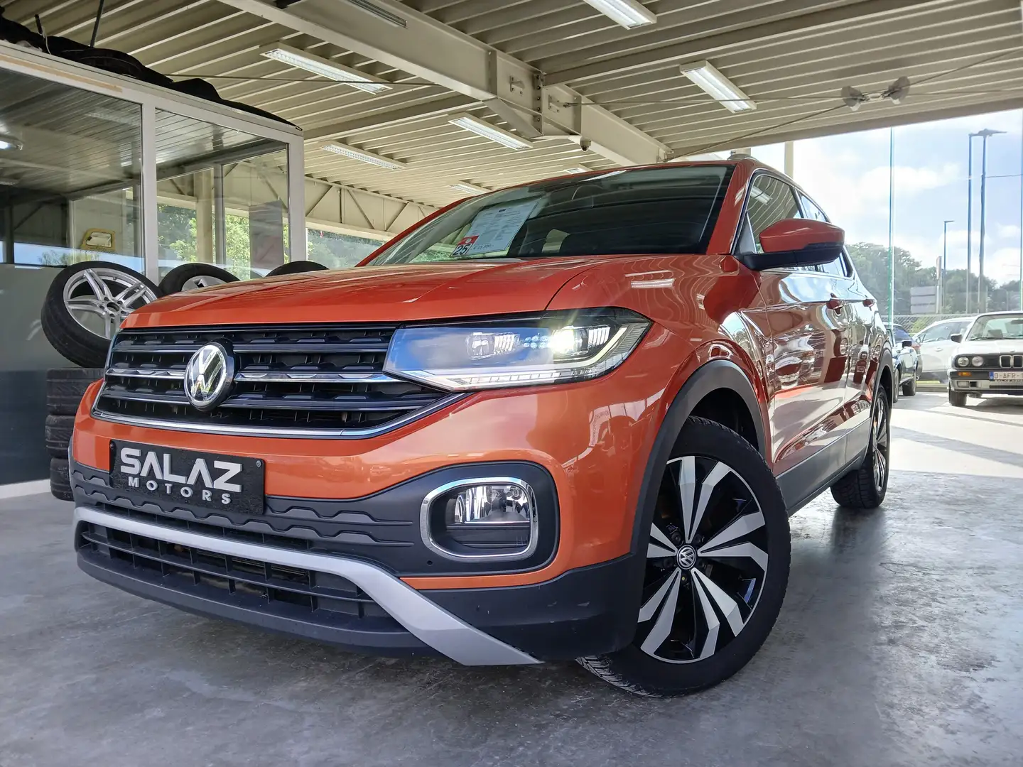 Volkswagen T-Cross T-Cross 1.0 TSI Style OPF/NAVI/CAMERA/CARPLAY/USB Oranje - 2