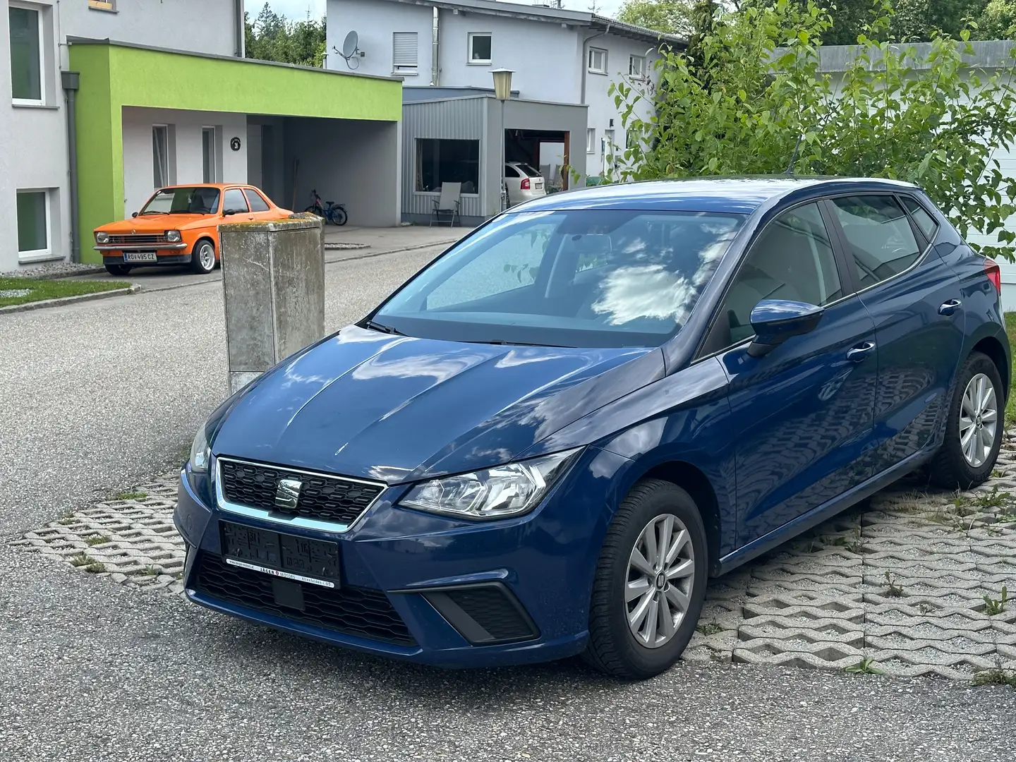 SEAT Ibiza 1.0 Blau - 1