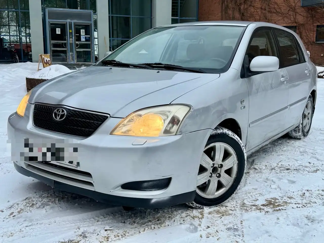 Toyota Corolla 110 VVT-i LinÃ©a Sol A