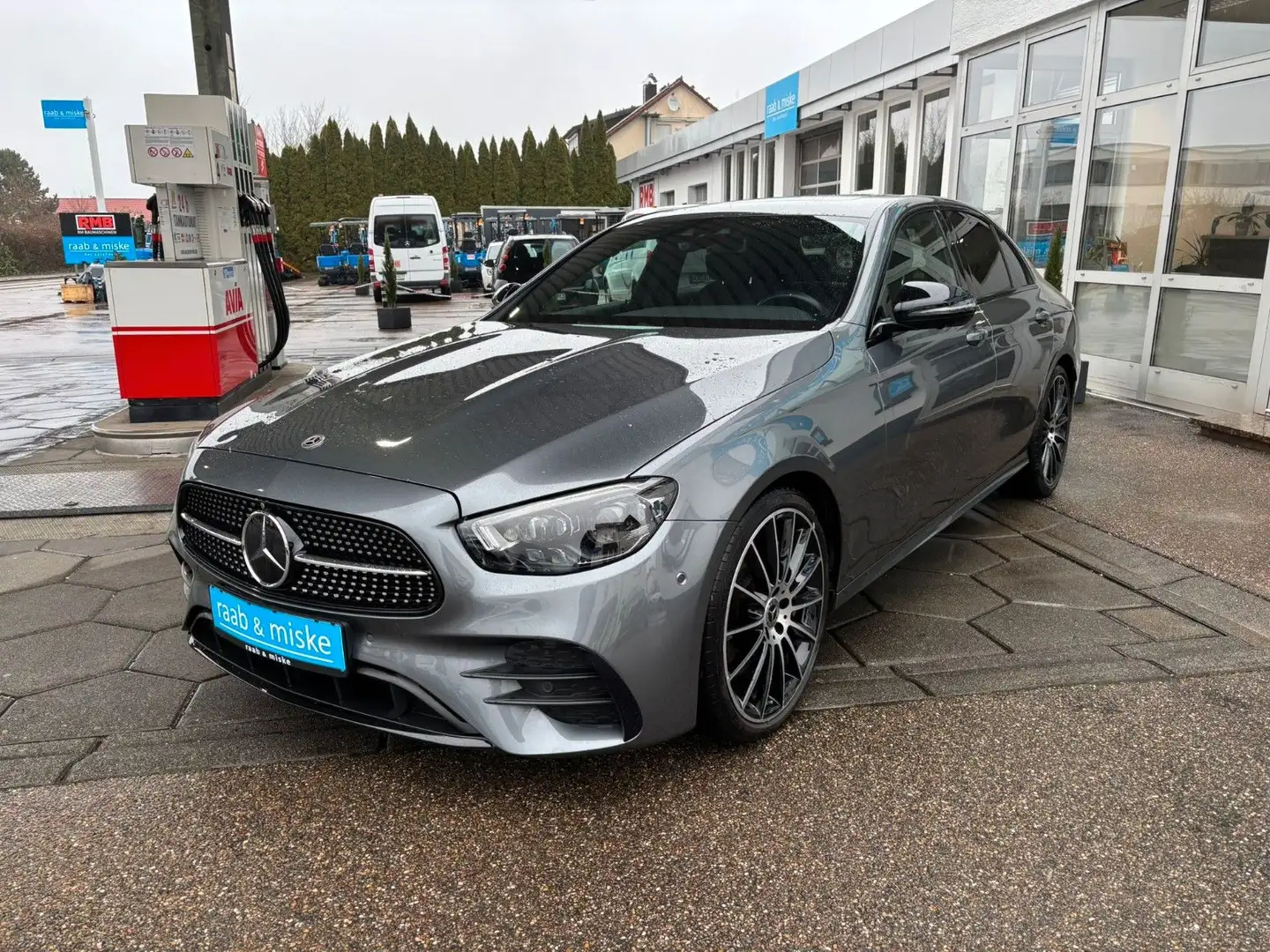 Mercedes-Benz E 300 AMG *Widescreen/Burmester/Night-Paket* Gris - 2