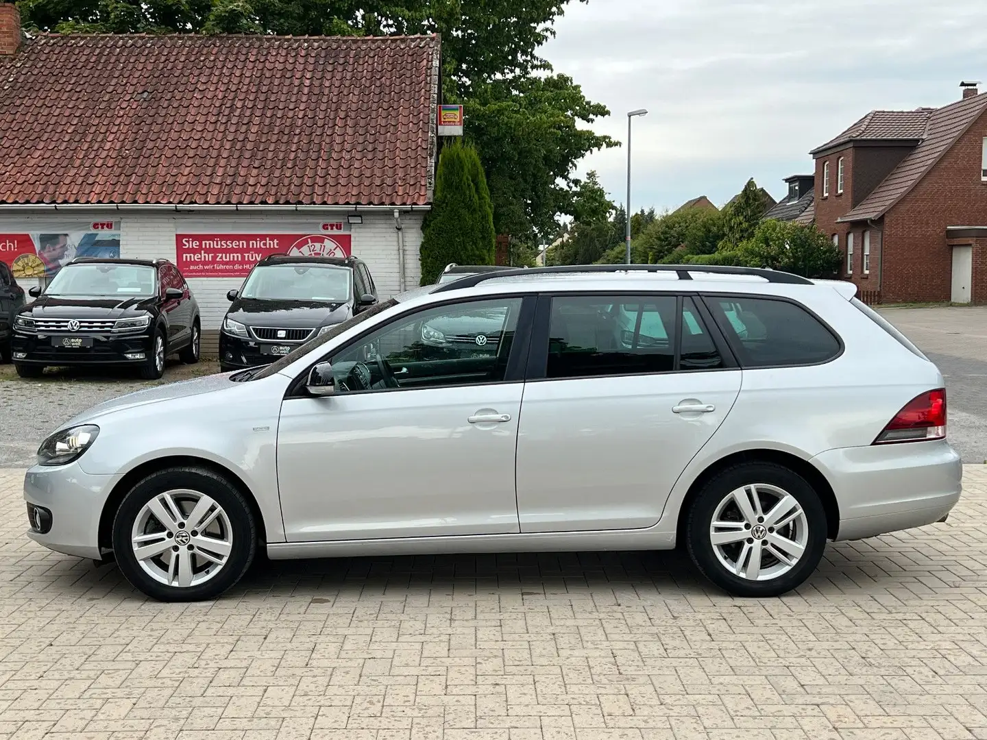 Volkswagen Golf VI Variant I Lückenlos Scheckheft I Autom. Argent - 2